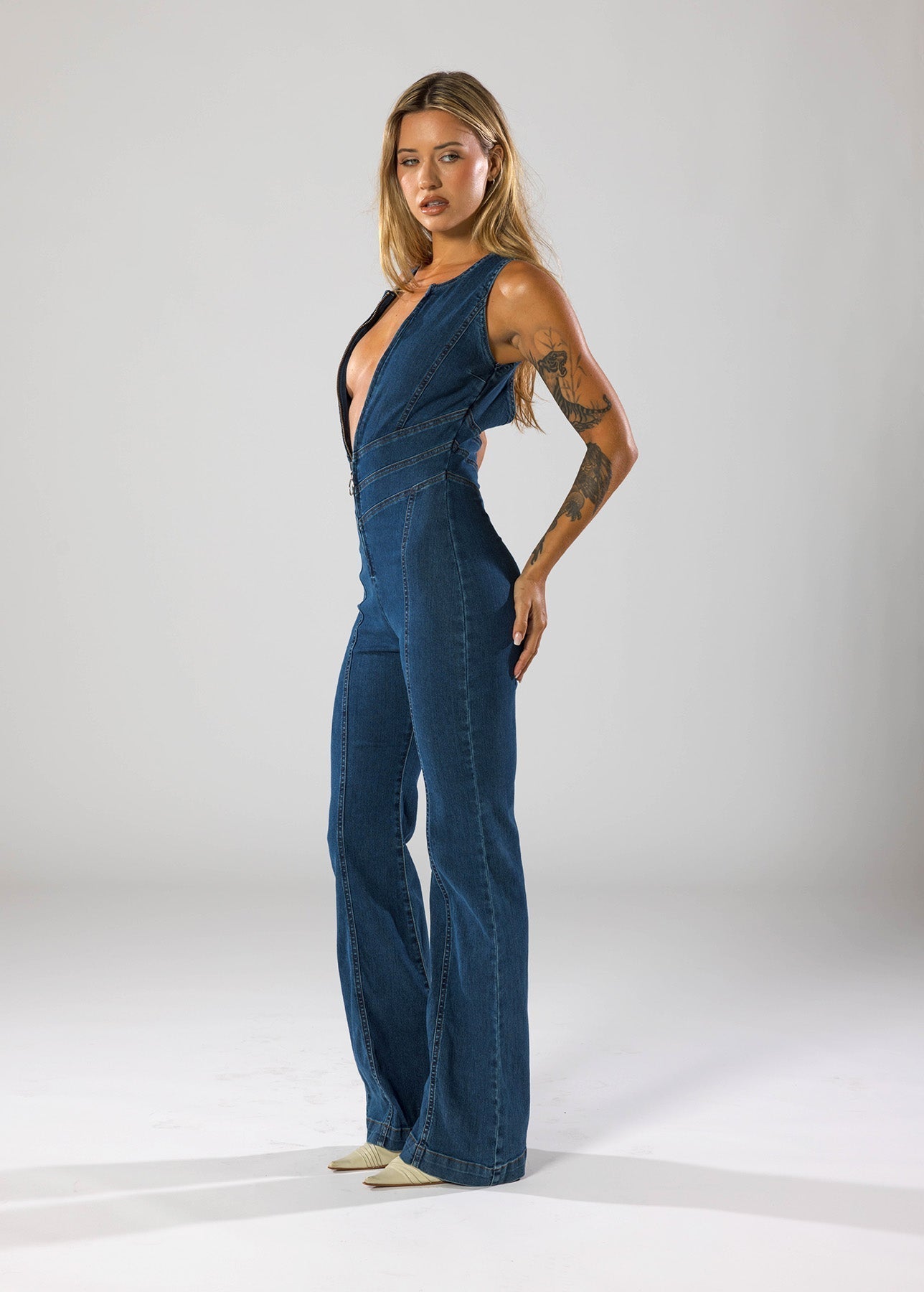 ZADIYA™ | HEART-SHAPED BACK ZIPPER JUMPSUIT