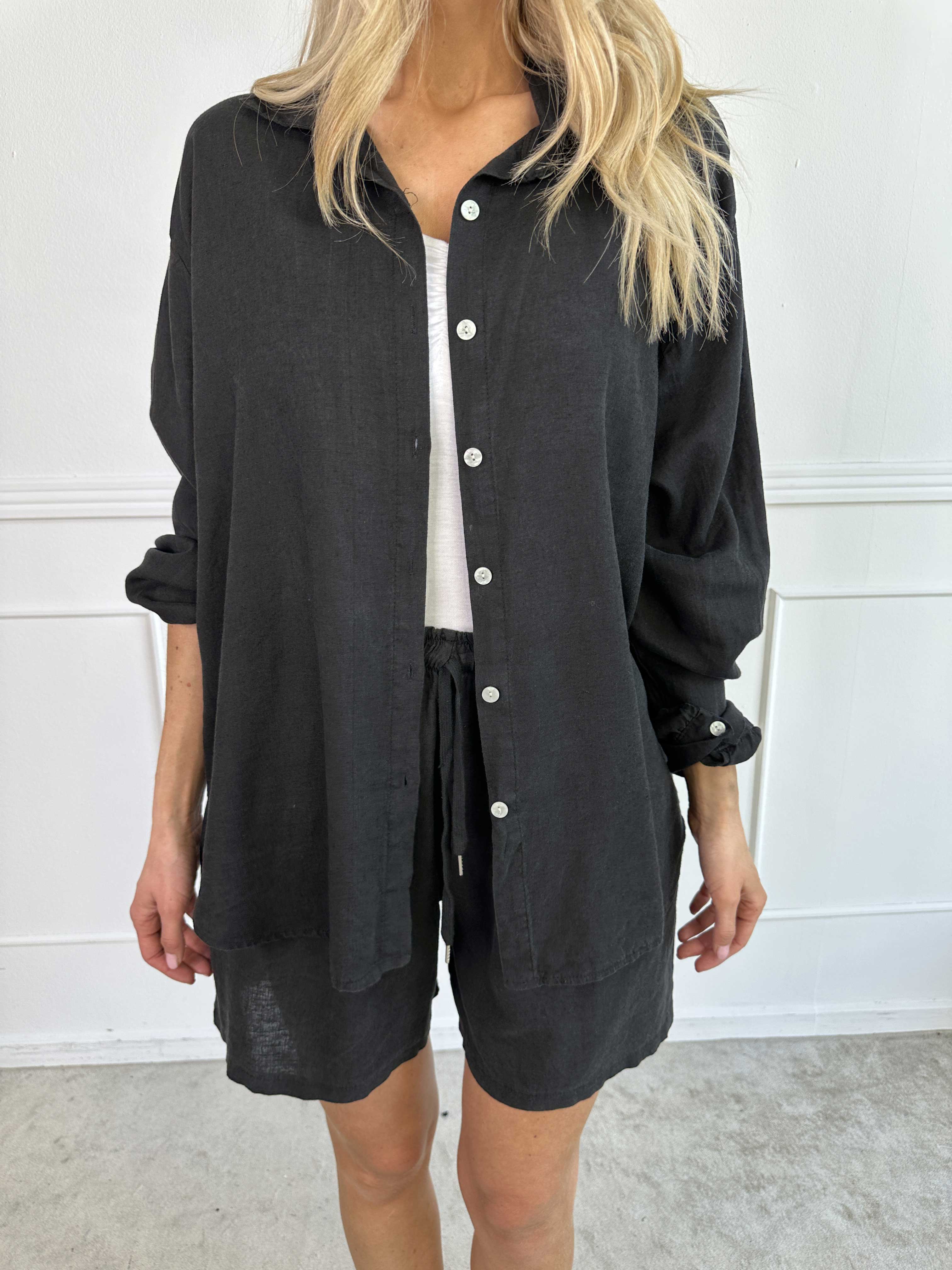 ZADIYA™ | SOLID COLOUR SHIRT IN VISCOSE & LINEN BLEND