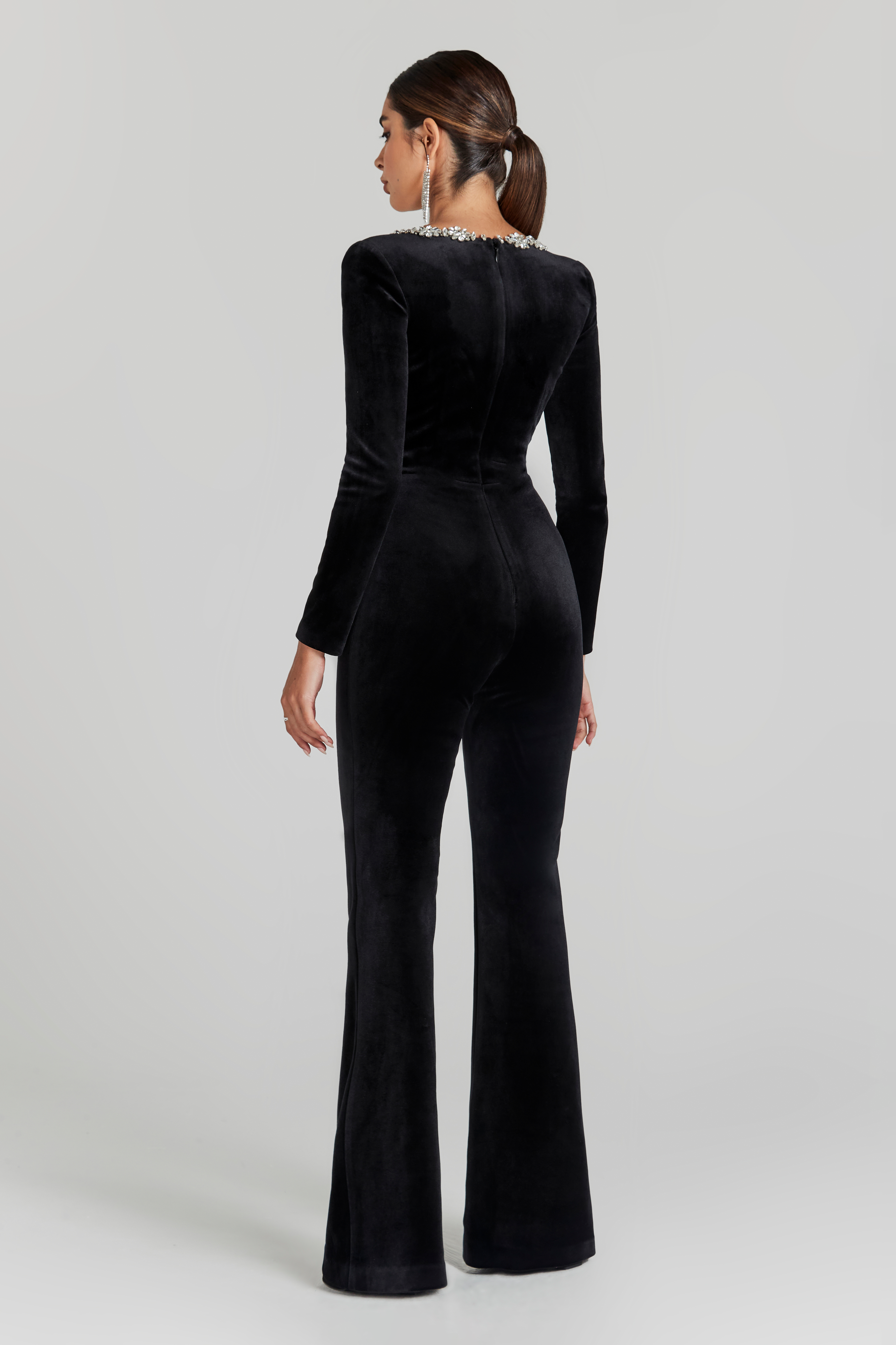 ZADIYA™ | NECK-DETAIL SOLID JUMPSUIT