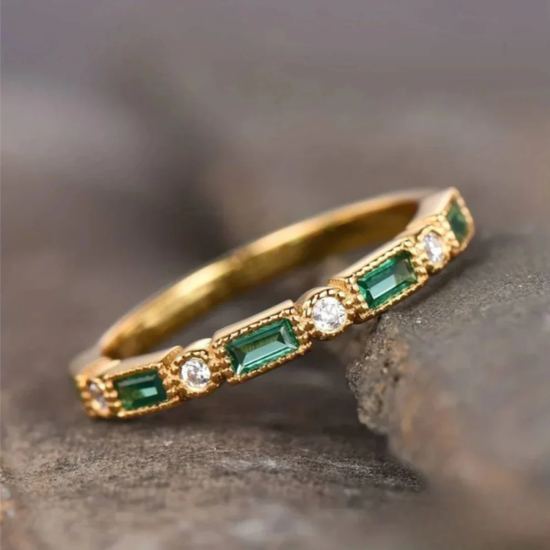 ZADIYA™ | Gold Ring with Green Zirconia