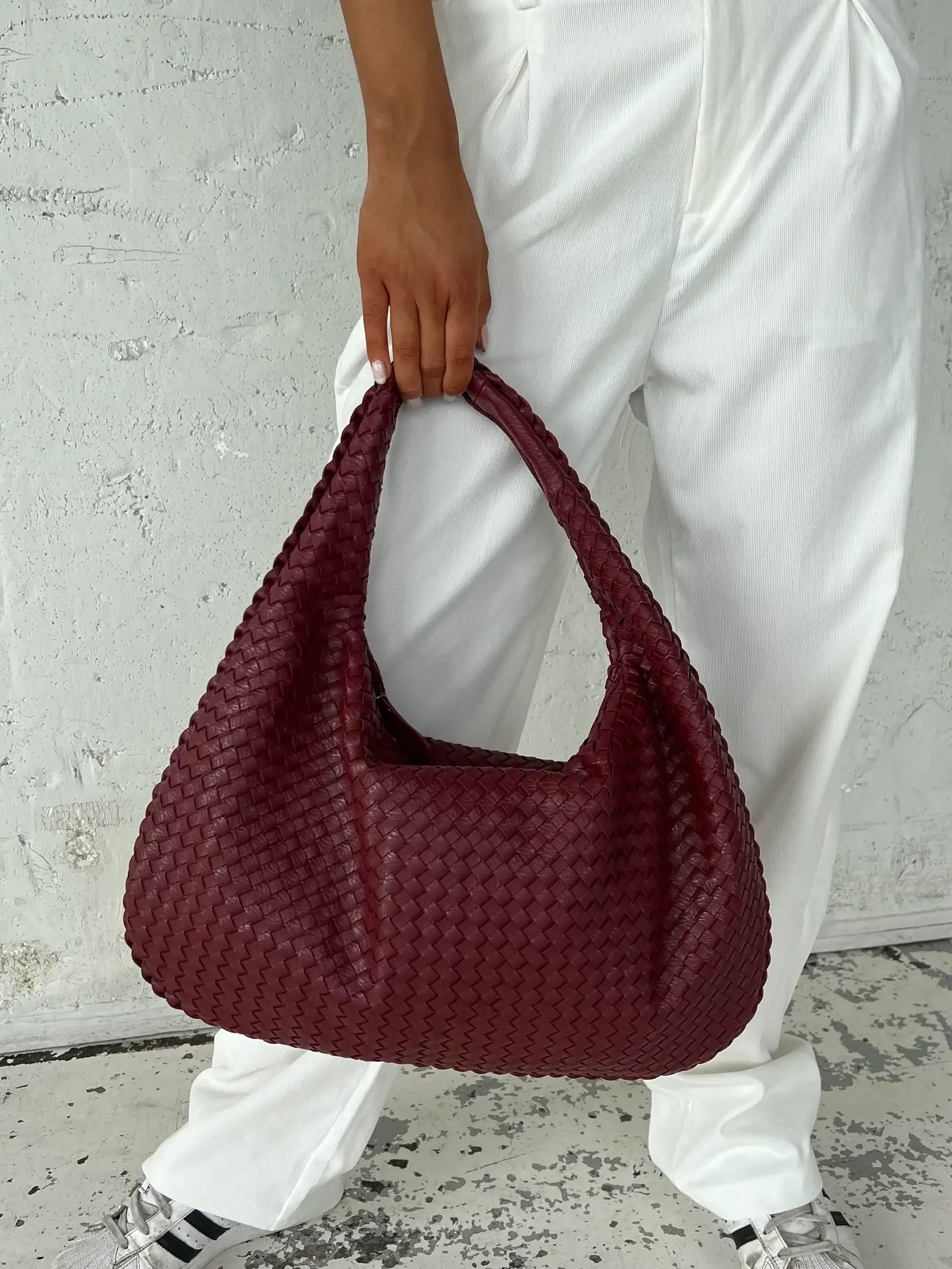 ZADIYA™ | WOVEN SHOULDER BAG