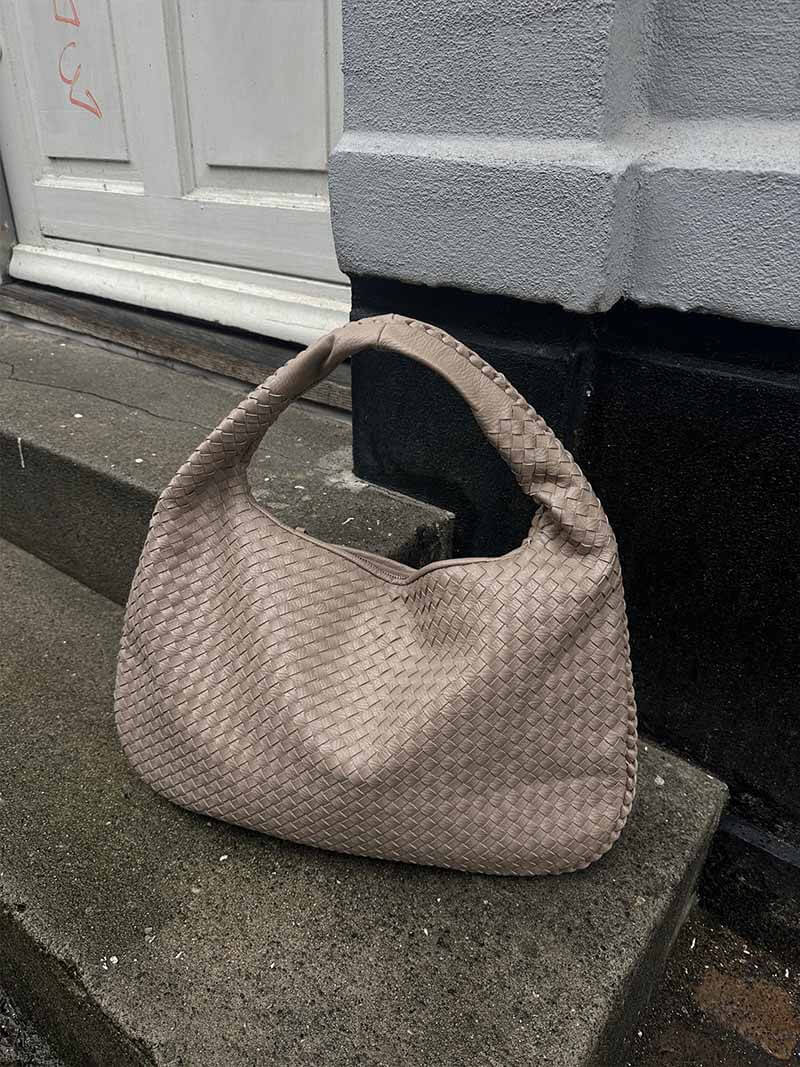 ZADIYA™ | WOVEN SHOULDER BAG