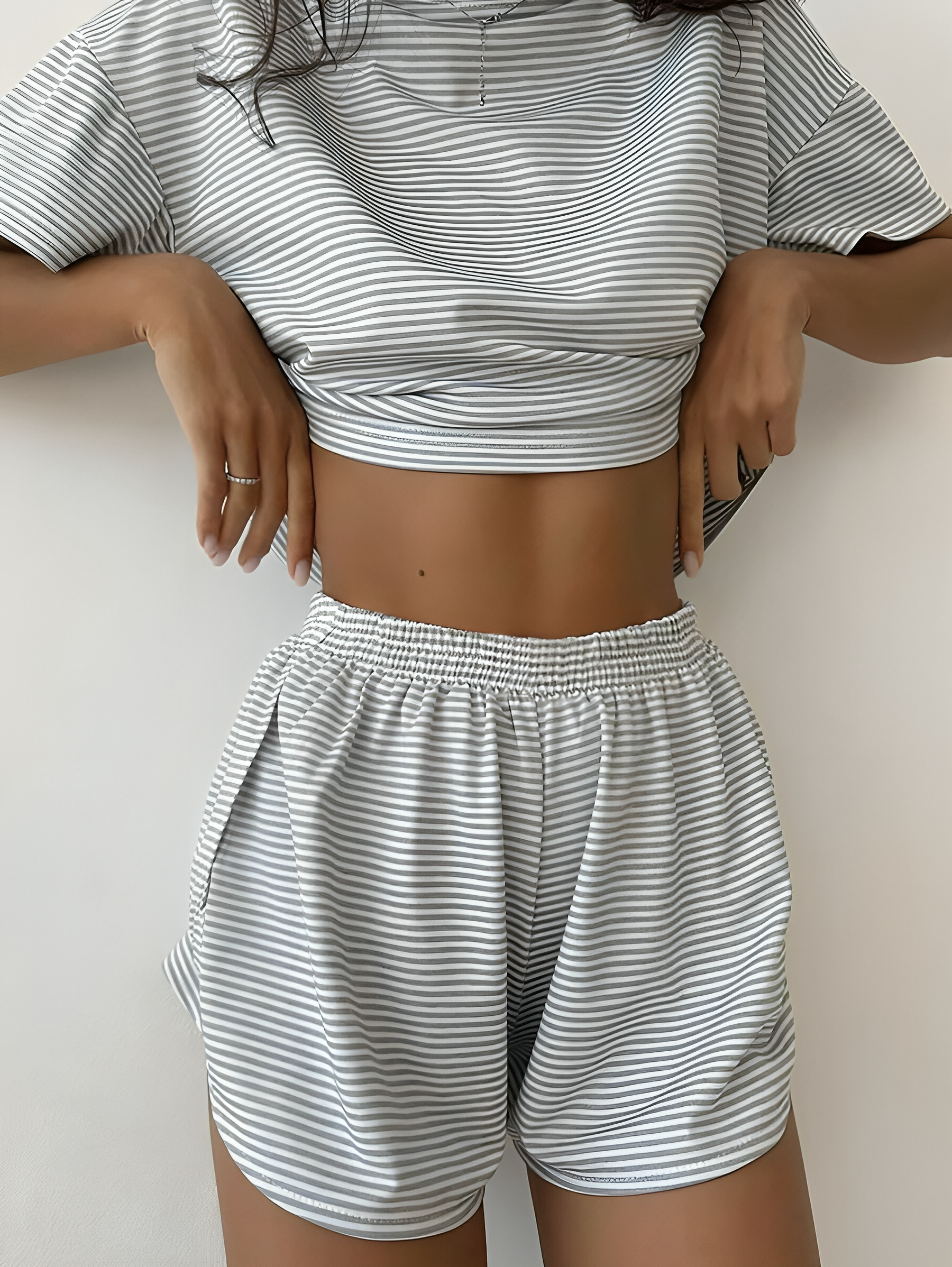 ZADIYA™ | 2-PIECE LOUNGE SET WITH SPLIT TOP & SHORTS