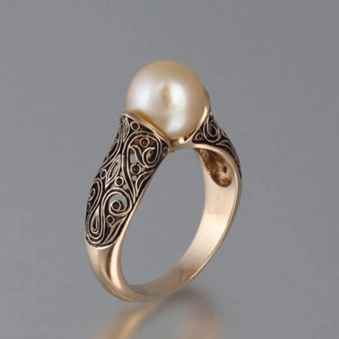 ZADIYA™ | Beverly Ring with Delicate Pearl