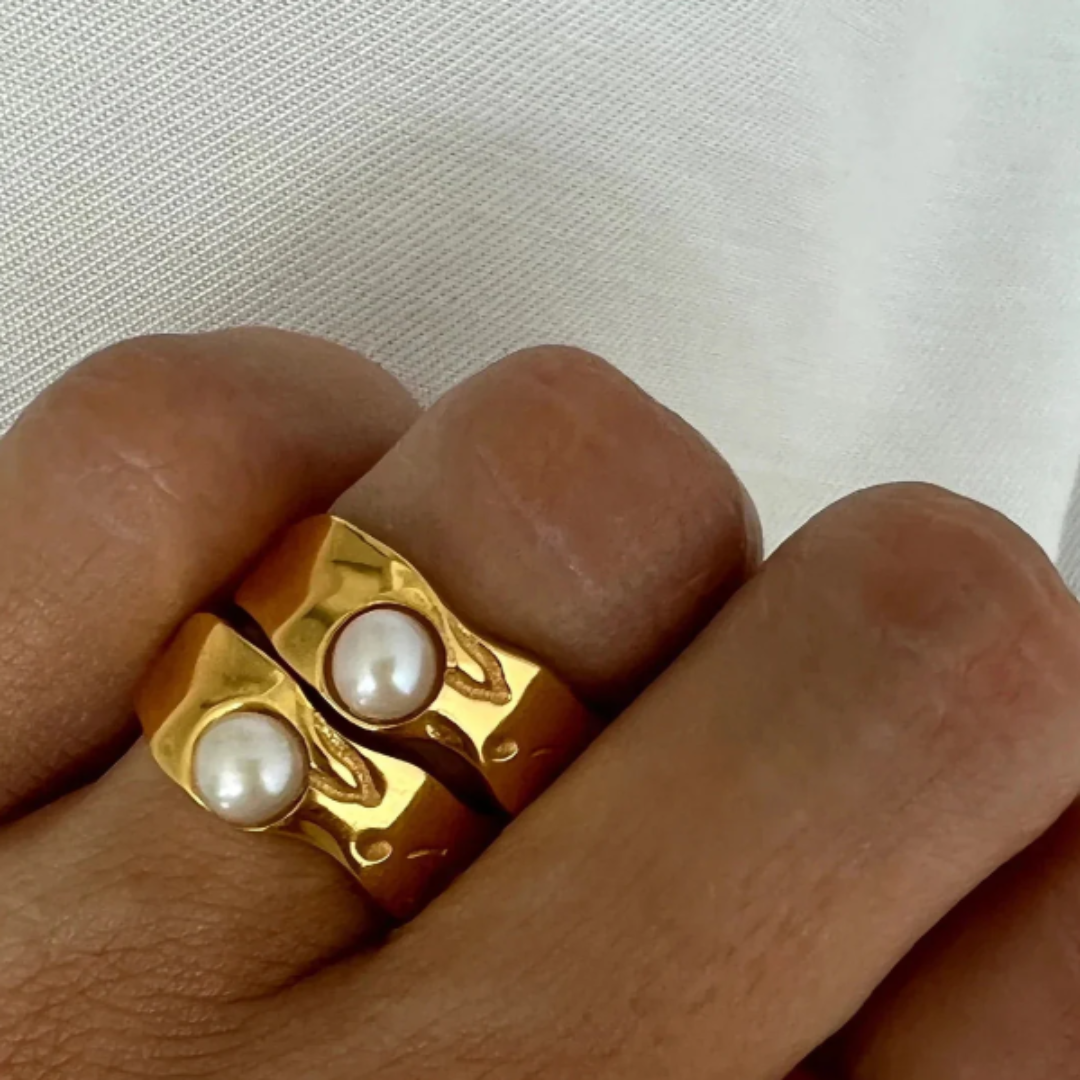 ZADIYA™ | Ring with Natural Pearl in Gold