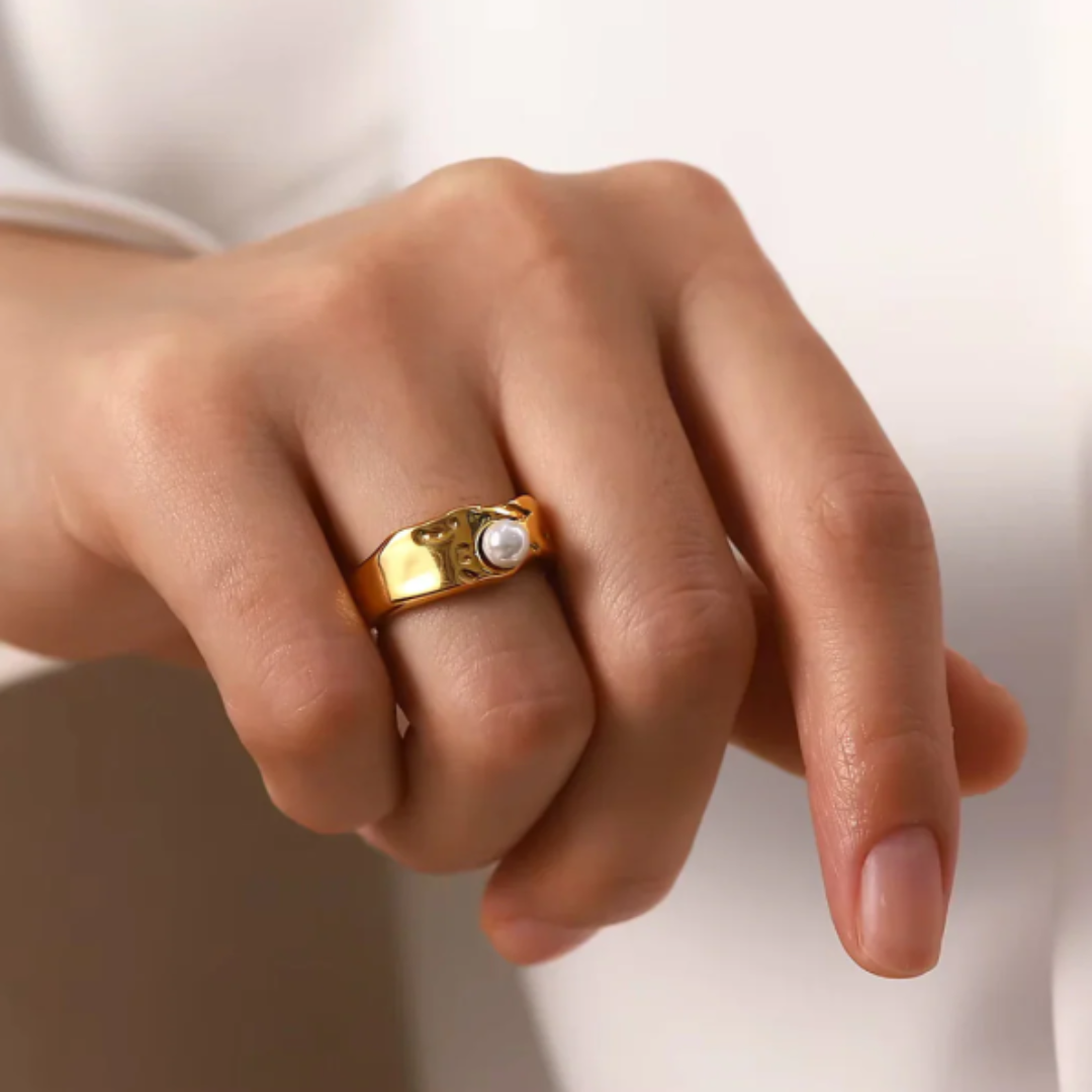 ZADIYA™ | Ring with Natural Pearl in Gold