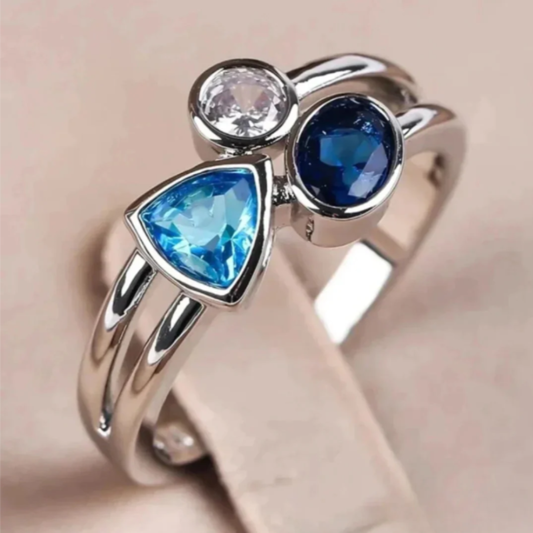 ZADIYA™ | Ring with Blue Crystals